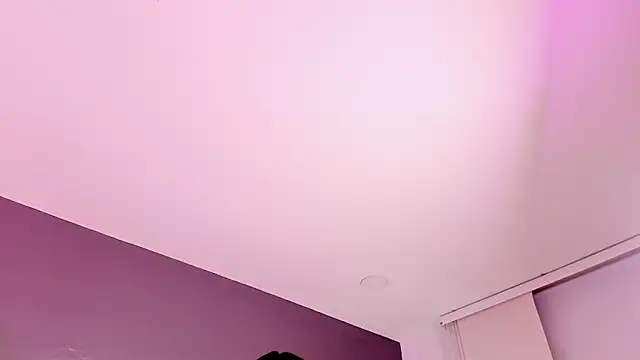 Snapshot of Mia_cm chatting on February 2026 08:05:02 PM Mia cm online show from February 2026 08:05:02 PM