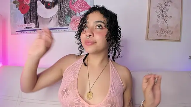 Snapshot of Dhalila_ chatting on March 2025 02:28:02 AM Dhalila online show from March 2025 02:28:02 AM