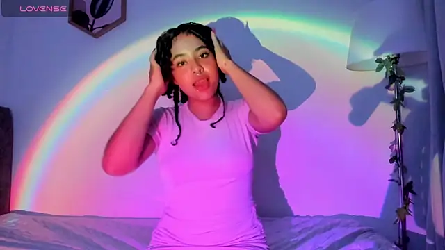 Snapshot of Dhalila_ chatting on October 2025 01:04:02 AM Dhalila online show from October 2025 01:04:02 AM