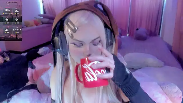 Snapshot of Angelica_Reborn chatting on September 2025 05:47:02 PM Angelica Reborn online show from September 2025 05:47:02 PM