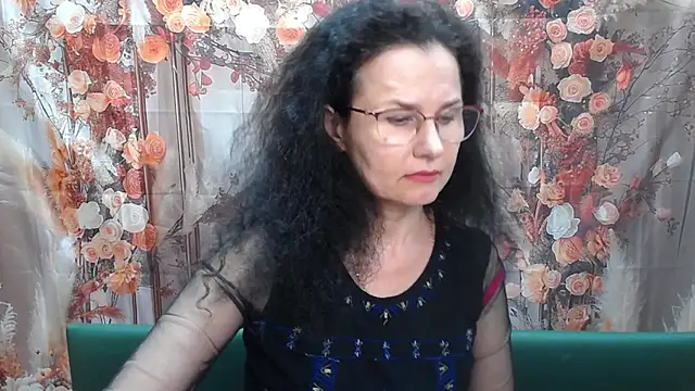 Miroslava Happi online show from May 2026 04:04:02 PM