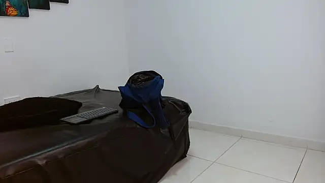 Snapshot of Selena_fox7 chatting on February 2025 08:03:01 PM Selena fox7 online show from February 2025 08:03:01 PM