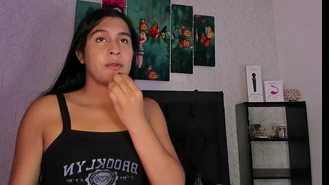 Snapshot of Selena_fox7 chatting on October 2025 04:10:01 AM Selena fox7 online show from October 2025 04:10:01 AM