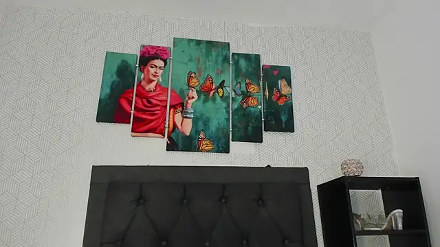 Snapshot of Selena_fox7 chatting on October 2025 03:28:02 AM Selena fox7 online show from October 2025 03:28:02 AM