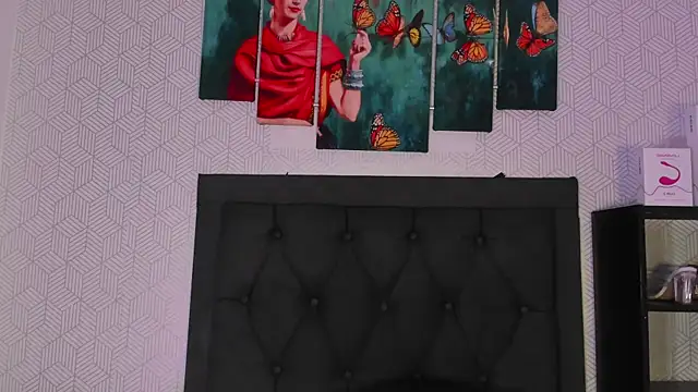 Snapshot of Selena_fox7 chatting on October 2025 04:37:01 AM Selena fox7 online show from October 2025 04:37:01 AM