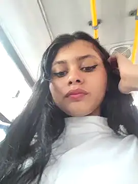 Snapshot of CHLOE_ISABELL chatting on February 2025 05:26:01 PM CHLOE ISABELL online show from February 2025 05:26:01 PM