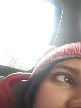 Snapshot of CHLOE_ISABELL chatting on February 2025 01:33:01 PM CHLOE ISABELL online show from February 2025 01:33:01 PM