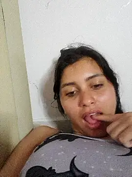 Snapshot of CHLOE_ISABELL chatting on March 2025 01:15:01 AM CHLOE ISABELL online show from March 2025 01:15:01 AM