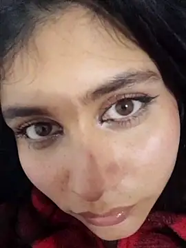 Snapshot of CHLOE_ISABELL chatting on March 2025 10:32:02 PM CHLOE ISABELL online show from March 2025 10:32:02 PM