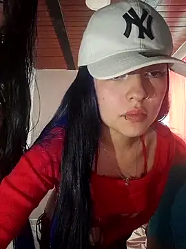 Snapshot of CHLOE_ISABELL chatting on October 2025 06:03:01 PM CHLOE ISABELL online show from October 2025 06:03:01 PM