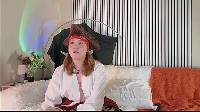 Saint Vicious online show from October 2025 08:16:02 PM