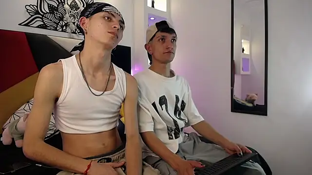 Snapshot of MaikyCooper chatting on February 2025 05:15:01 AM MaikyCooper online show from February 2025 05:15:01 AM