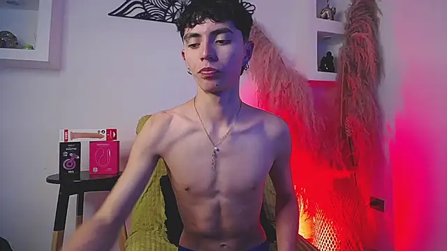 Snapshot of MaikyCooper chatting on September 2025 09:07:02 PM MaikyCooper online show from September 2025 09:07:02 PM