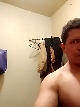 Snapshot of machoactivo1 chatting on February 2025 01:33:02 PM machoactivo1 online show from February 2025 01:33:02 PM