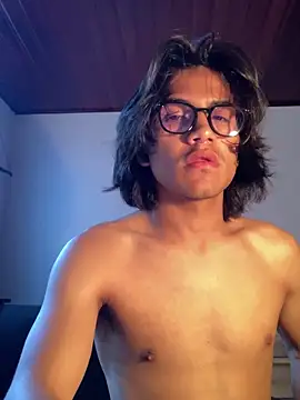 shadowsofgarden online show from February 2025 02:03:02 PM