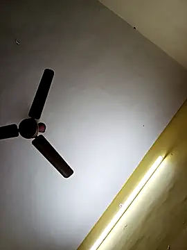 Thamarai28 online show from March 2026 12:39:02 AM