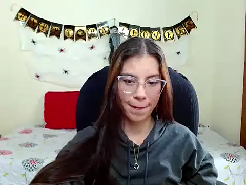 veronicamiller22 online show from October 2025 08:50:02 PM