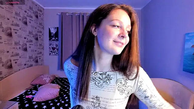 Snapshot of MeganBeam chatting on March 2025 01:18:01 PM MeganBeam online show from March 2025 01:18:01 PM