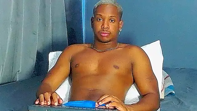 Snapshot of JackBlackone chatting on October 2025 02:09:02 AM JackBlackone online show from October 2025 02:09:02 AM