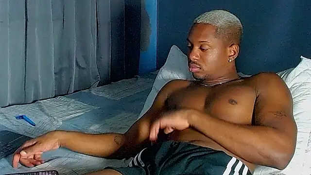 Snapshot of JackBlackone chatting on November 2025 04:35:02 AM JackBlackone online show from November 2025 04:35:02 AM