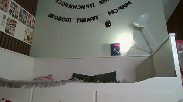 MollyBer online show from May 2026 07:19:01 PM