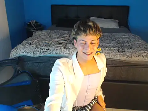 Snapshot of mchissexx chatting on October 2025 11:31:02 AM mchissexx online show from October 2025 11:31:02 AM