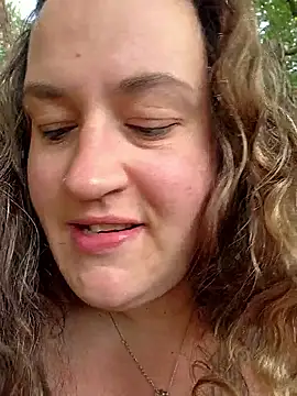 Snapshot of justtess chatting on October 2025 12:56:02 PM justtess online show from October 2025 12:56:02 PM