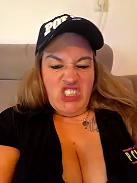 justtess online show from February 2026 07:18:01 PM