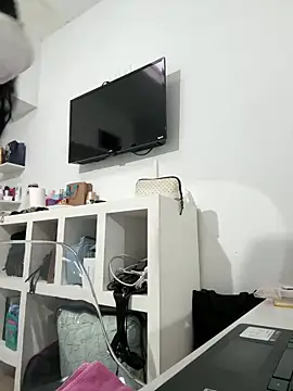 Valeedoll online show from February 2026 12:09:02 AM