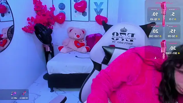 Snapshot of Marii_18 chatting on March 2025 03:13:02 AM Marii 18 online show from March 2025 03:13:02 AM