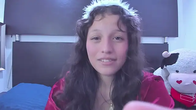 Snapshot of Marii_18 chatting on March 2025 06:58:02 AM Marii 18 online show from March 2025 06:58:02 AM