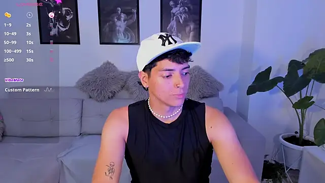  JacobMiller   online show from February 2025 04:37:02 AM