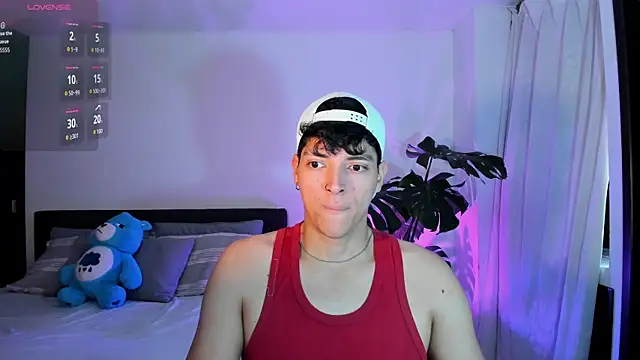  JacobMiller   online show from September 2025 03:15:02 PM