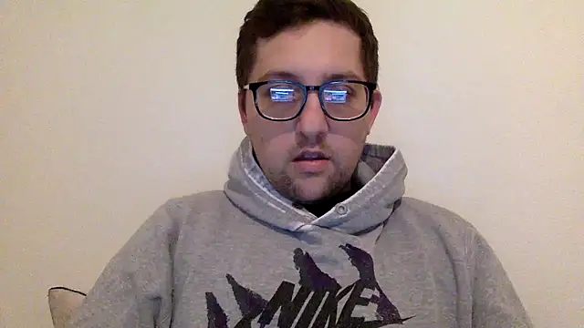 Snapshot of Milflover96 chatting on February 2025 10:47:01 PM Milflover96 online show from February 2025 10:47:01 PM