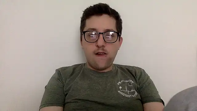 Snapshot of Milflover96 chatting on February 2025 05:48:01 PM Milflover96 online show from February 2025 05:48:01 PM