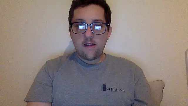 Snapshot of Milflover96 chatting on February 2025 01:43:02 AM Milflover96 online show from February 2025 01:43:02 AM