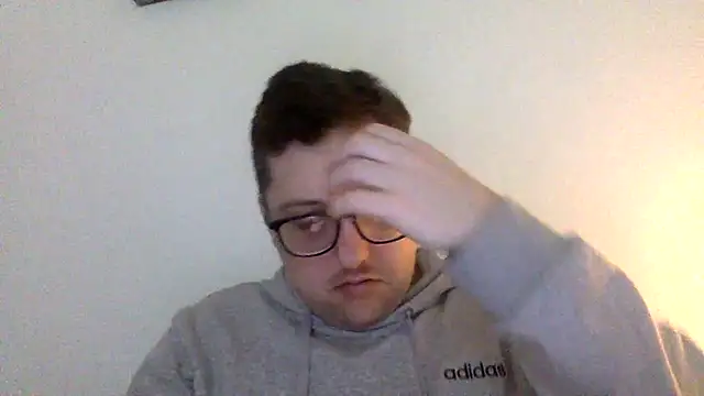 Snapshot of Milflover96 chatting on February 2025 06:32:02 PM Milflover96 online show from February 2025 06:32:02 PM