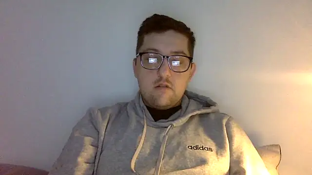 Snapshot of Milflover96 chatting on February 2025 05:20:02 PM Milflover96 online show from February 2025 05:20:02 PM