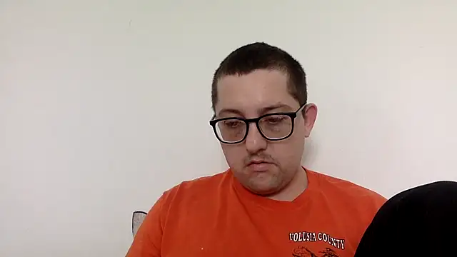 Snapshot of Milflover96 chatting on February 2025 07:49:02 PM Milflover96 online show from February 2025 07:49:02 PM