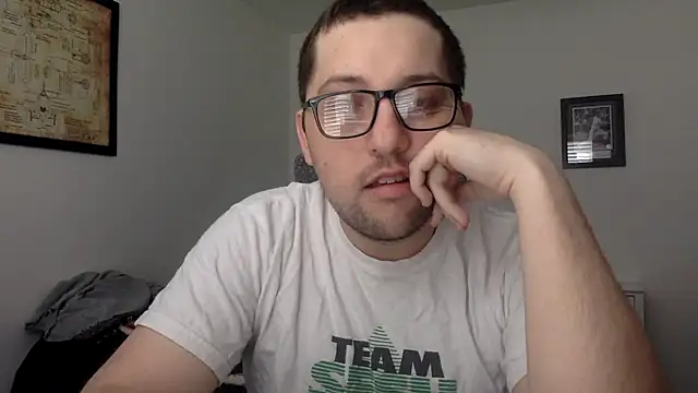 Snapshot of Milflover96 chatting on March 2025 02:21:02 PM Milflover96 online show from March 2025 02:21:02 PM