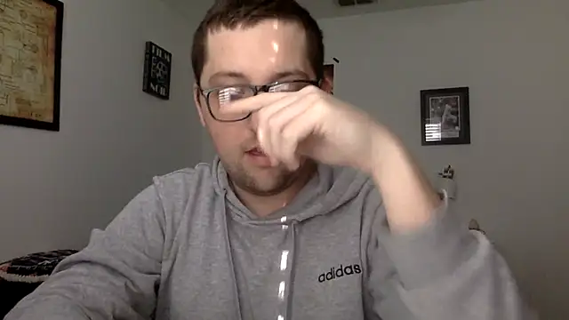 Snapshot of Milflover96 chatting on March 2025 10:09:02 PM Milflover96 online show from March 2025 10:09:02 PM