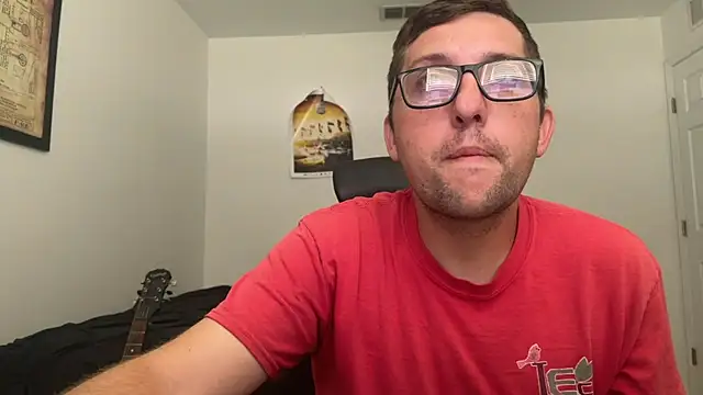 Snapshot of Milflover96 chatting on September 2025 06:00:01 PM Milflover96 online show from September 2025 06:00:01 PM