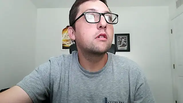 Snapshot of Milflover96 chatting on October 2025 02:37:01 PM Milflover96 online show from October 2025 02:37:01 PM