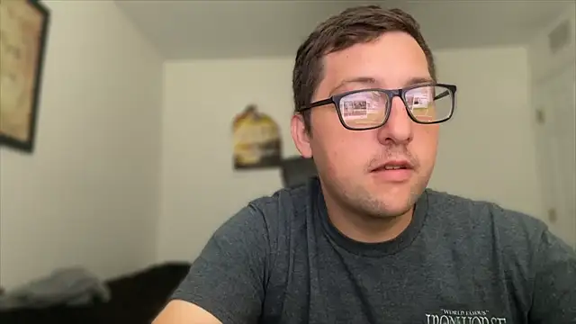 Snapshot of Milflover96 chatting on October 2025 02:47:02 PM Milflover96 online show from October 2025 02:47:02 PM