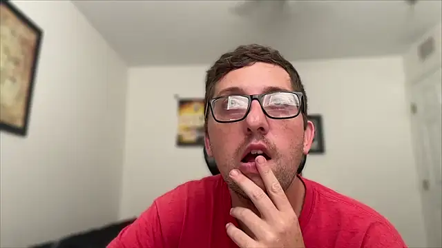 Snapshot of Milflover96 chatting on October 2025 08:52:02 PM Milflover96 online show from October 2025 08:52:02 PM