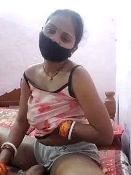 Snapshot of Hot_couple493 chatting on February 2025 08:03:01 PM Hot couple493 online show from February 2025 08:03:01 PM