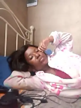 Snapshot of Coco_Nile chatting on May 2026 09:39:02 AM Coco Nile online show from May 2026 09:39:02 AM