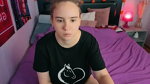 Snapshot of Lika_0ne chatting on November 2025 12:27:02 PM Lika 0ne online show from November 2025 12:27:02 PM