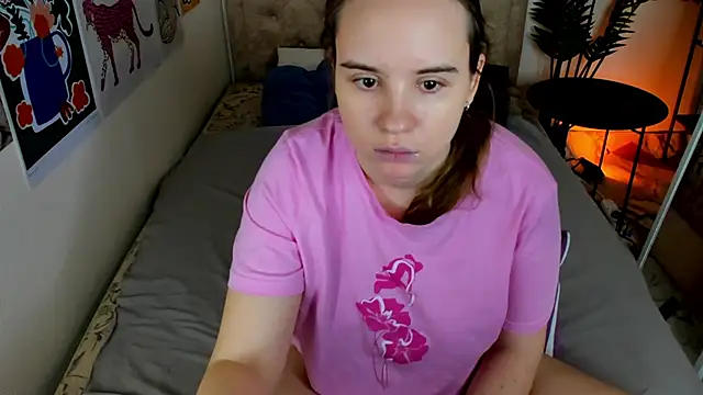 Snapshot of Lika_0ne chatting on January 2026 12:32:01 PM Lika 0ne online show from January 2026 12:32:01 PM