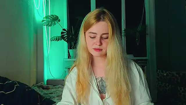 Snapshot of Alexa_Pirs chatting on March 2025 12:59:02 AM Alexa Pirs online show from March 2025 12:59:02 AM